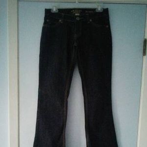 Arizona Jean co. Dark favorite flare jeans Levi’s